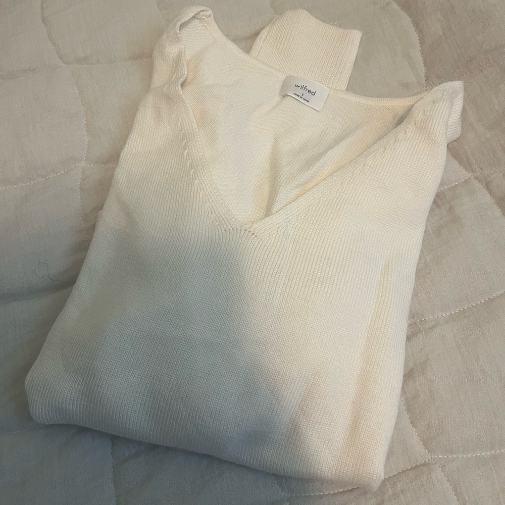 Wilfred Cyprie V-Neck Women's Sweater